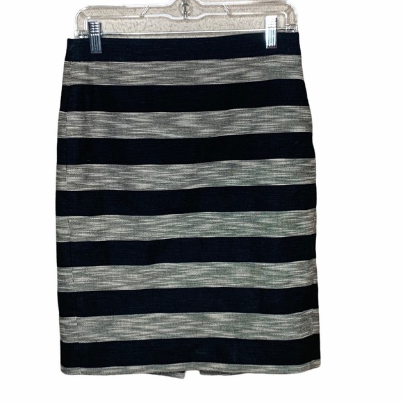 J.Crew The Pencil Skirt Black White Striped Size 4 - Picture 1 of 8